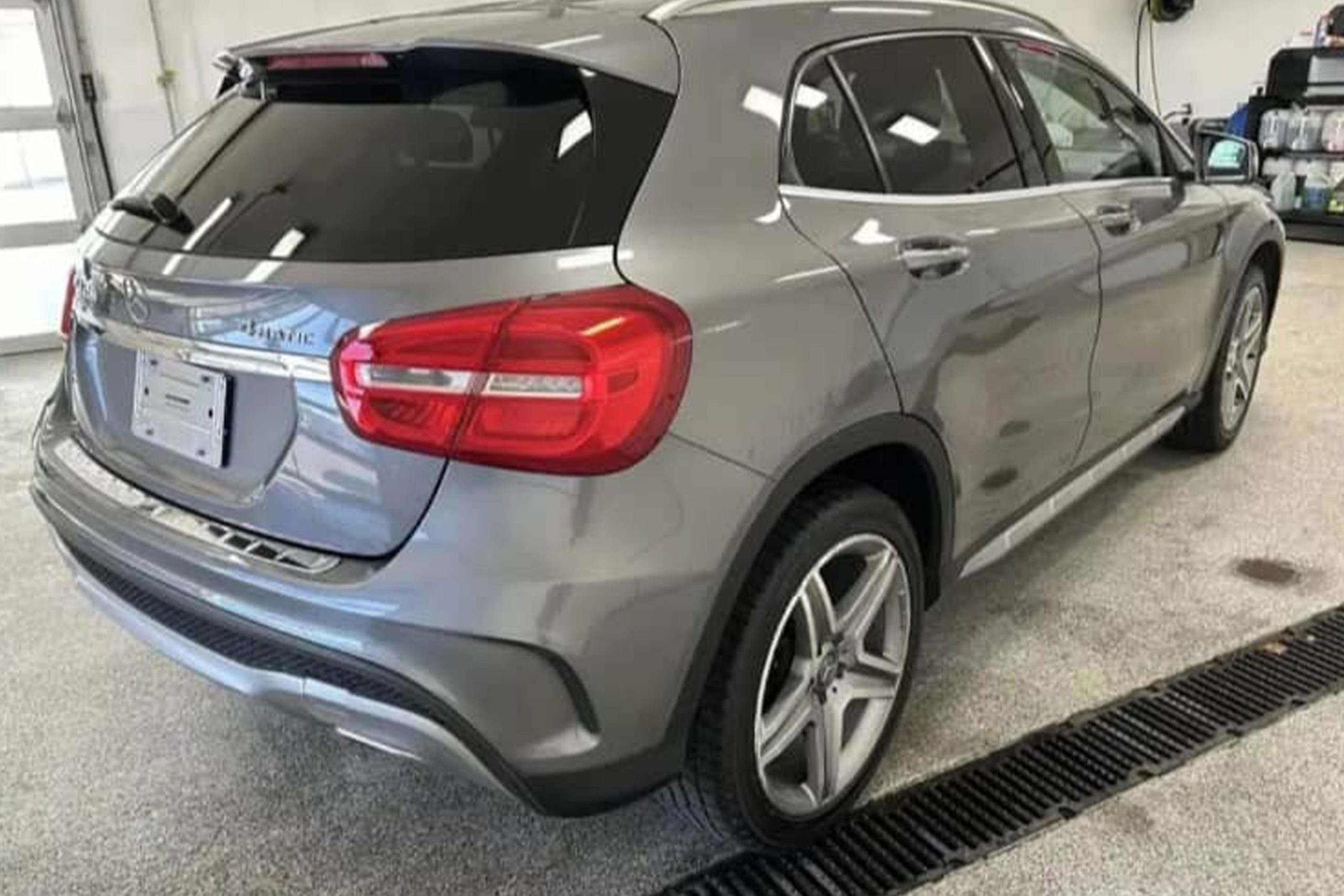 
								Brand “New Mercedes GLA 250” 2016 model full									